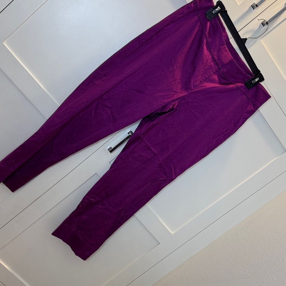 Ann Taylor Vibrant Purple Cropped Pants Size: 12 - Picture 4 of 6